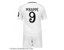 Real Madrid Kylian Mbappe #9 Replika Hemmatröja Barn 2024-25 Kortärmad (+ Korta byxor)